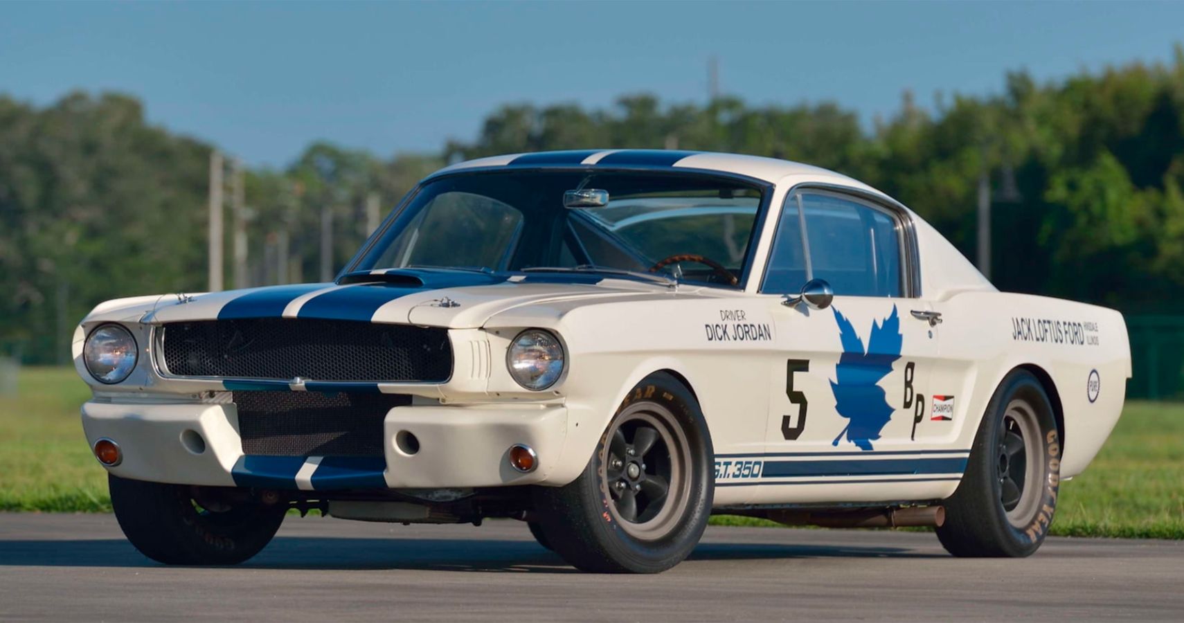 1965 Shelby Mustang GT350R 5R106 quarter front