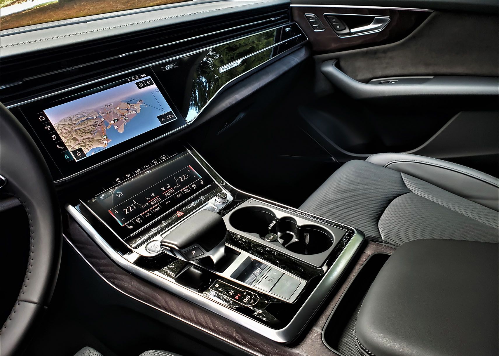 The dash and console layout is modern car perfection.