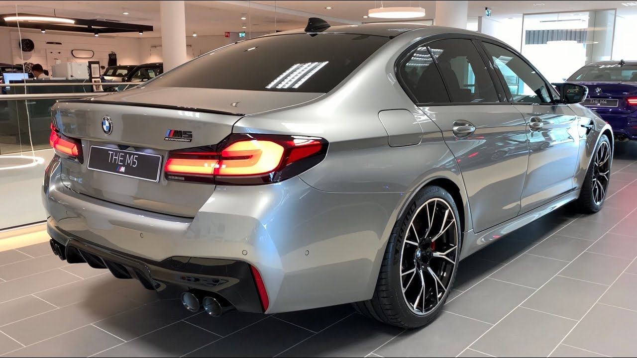 2021 BMW M5 rear end