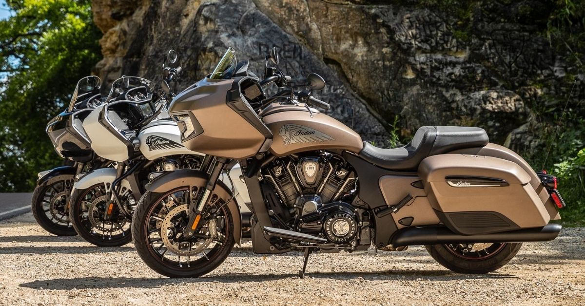 The Three color options that are included with the 2021 Indian Challenger Dark Horse