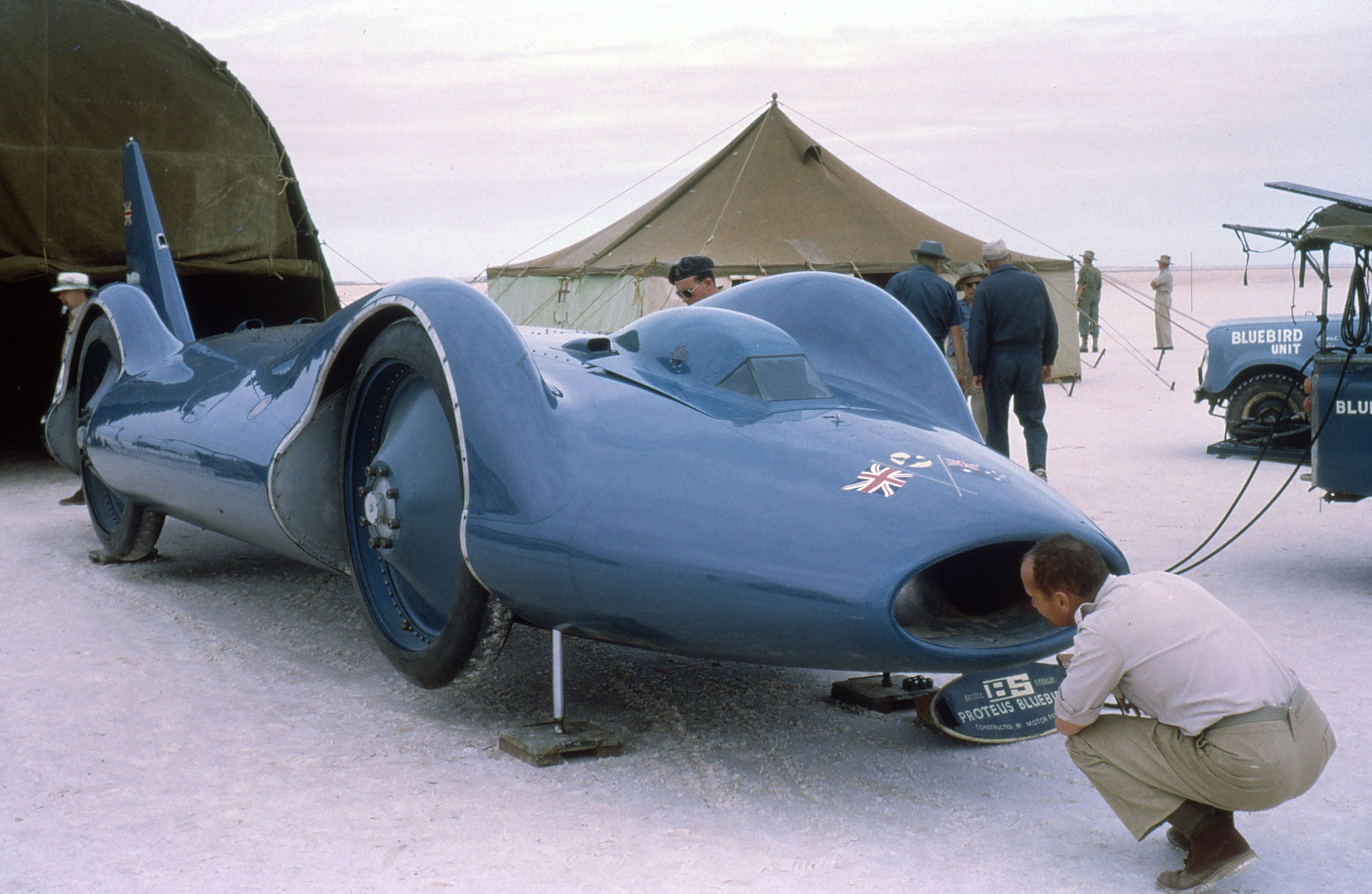 10 Of The Most Iconic Land Speed Record Cars (And How Fast They Went)