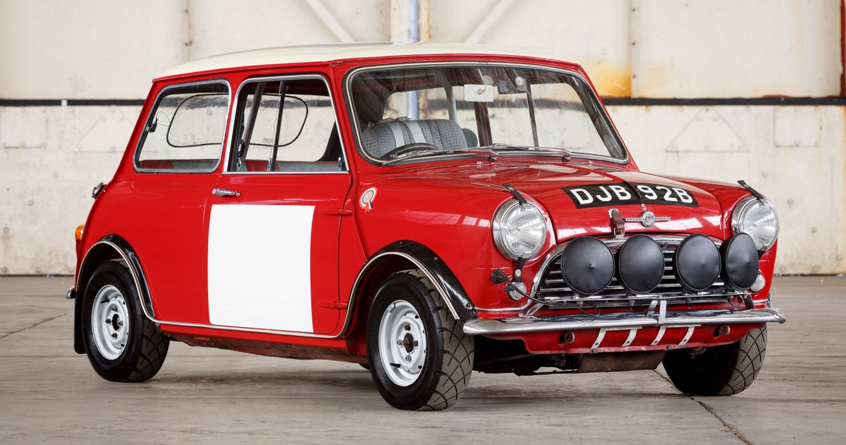 Spotlight on the classic Mini - 10 facts you might not know.