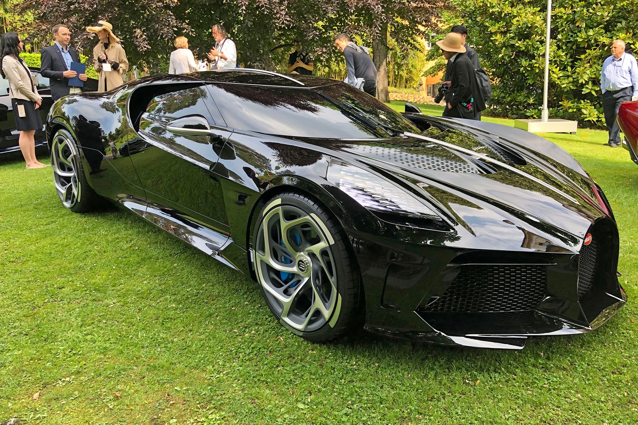 Bugatti La Voiture Noire parked outside