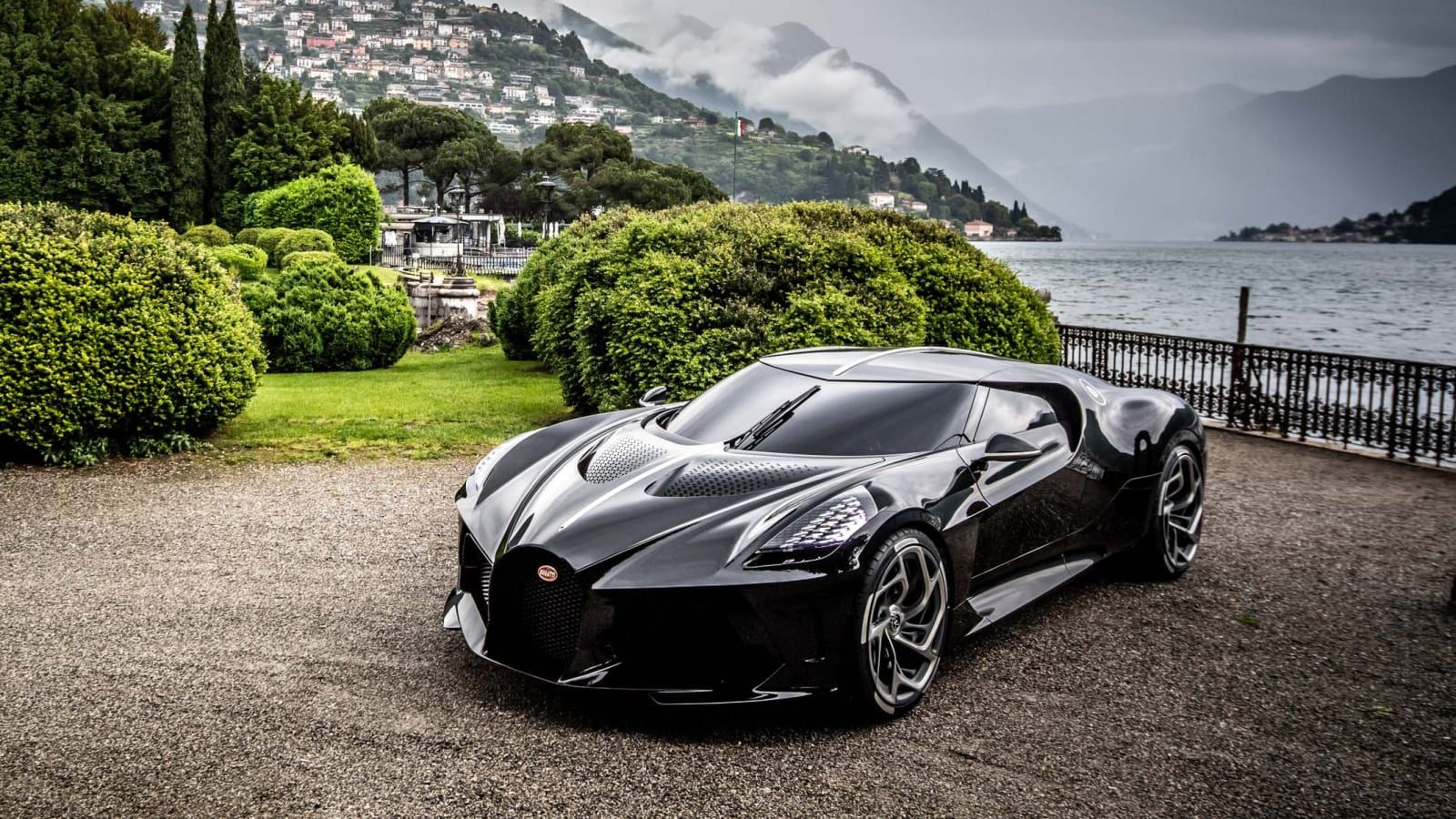 Bugatti La Voiture Noire parked outside