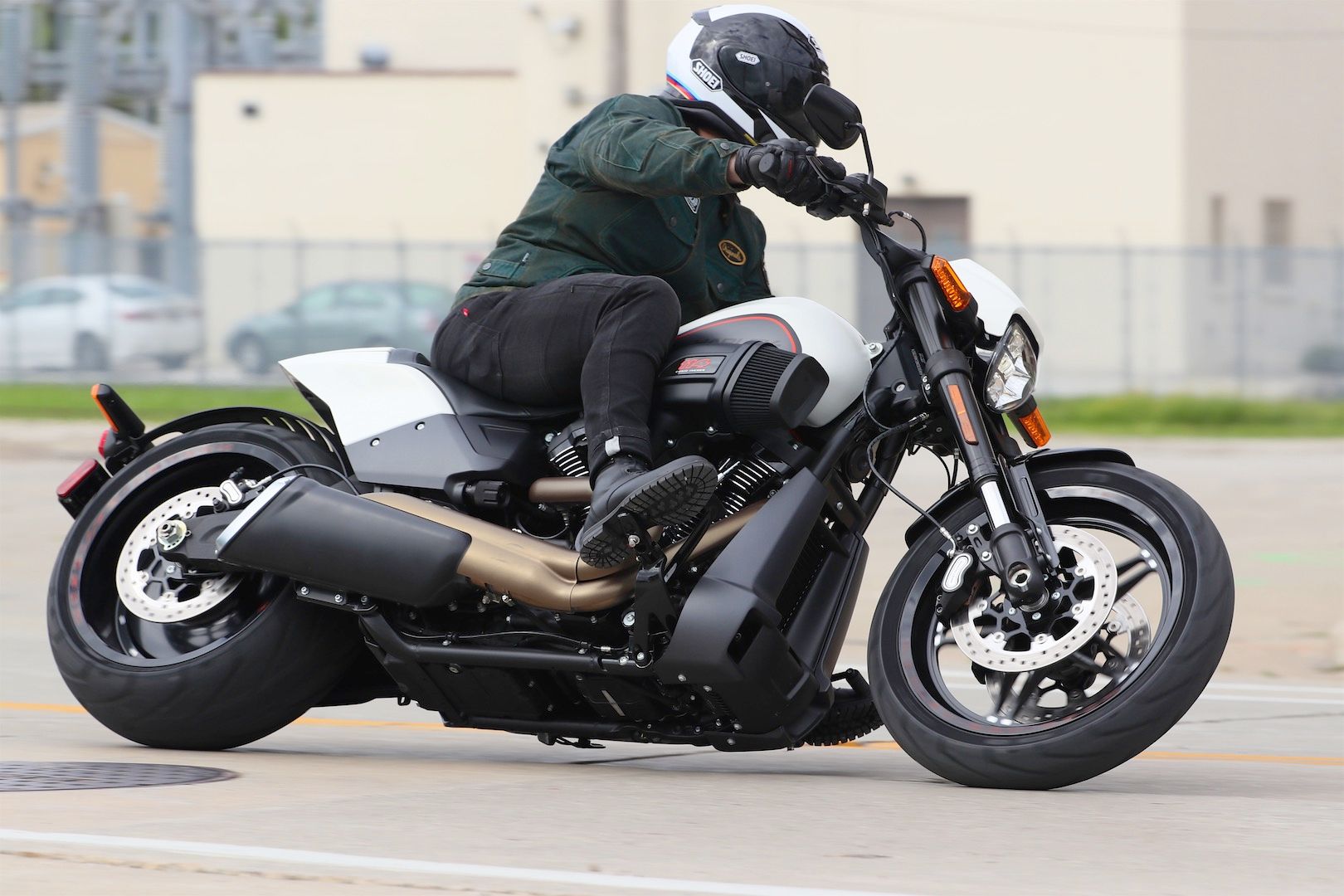 riding the Harley-Davidson FXDR 114.