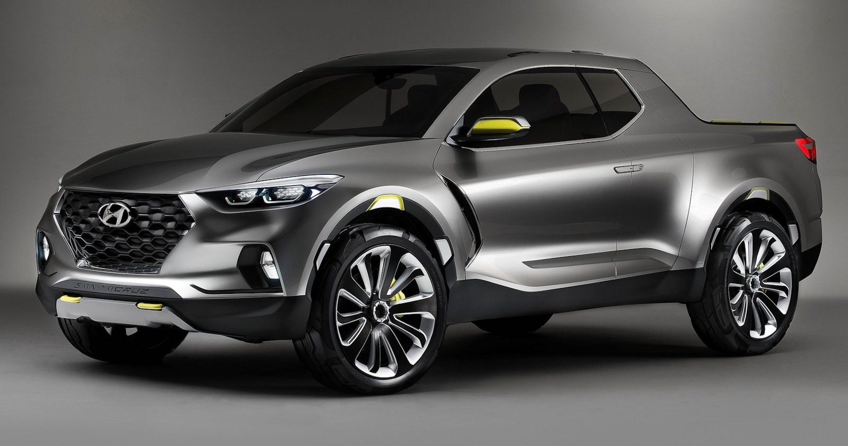 Get It Here: Hyundai Santa Cruz Spy Shots With Taillights Peeking ...