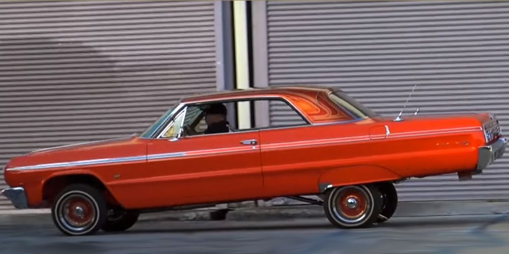El Impala 1964 pasa por la fábrica