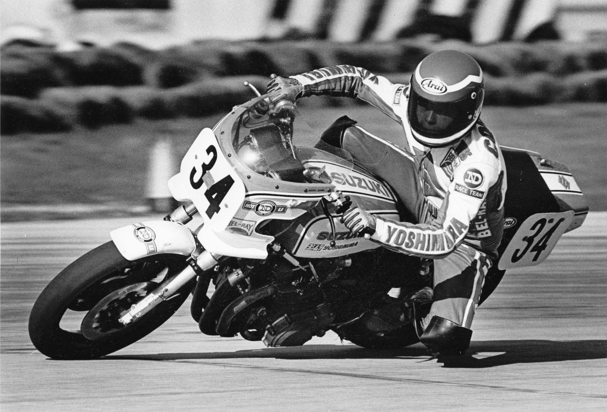 1979 and 1980 AMA Superbike winning racer Wes Cooley on a Suzuki GS1000