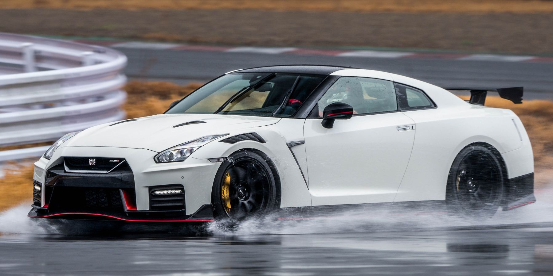 5 Reason Why We'd Buy A Nissan GT-R (5 Reasons Why The NSX Is A Better ...