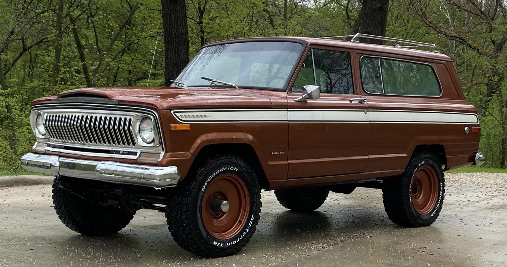 Undoubtedly, The Very First Generation Of The Jeep Cherokee, The One That Existed As Two-Door Trim Of The Jeep Wagoneer Was A Stunner In Looks