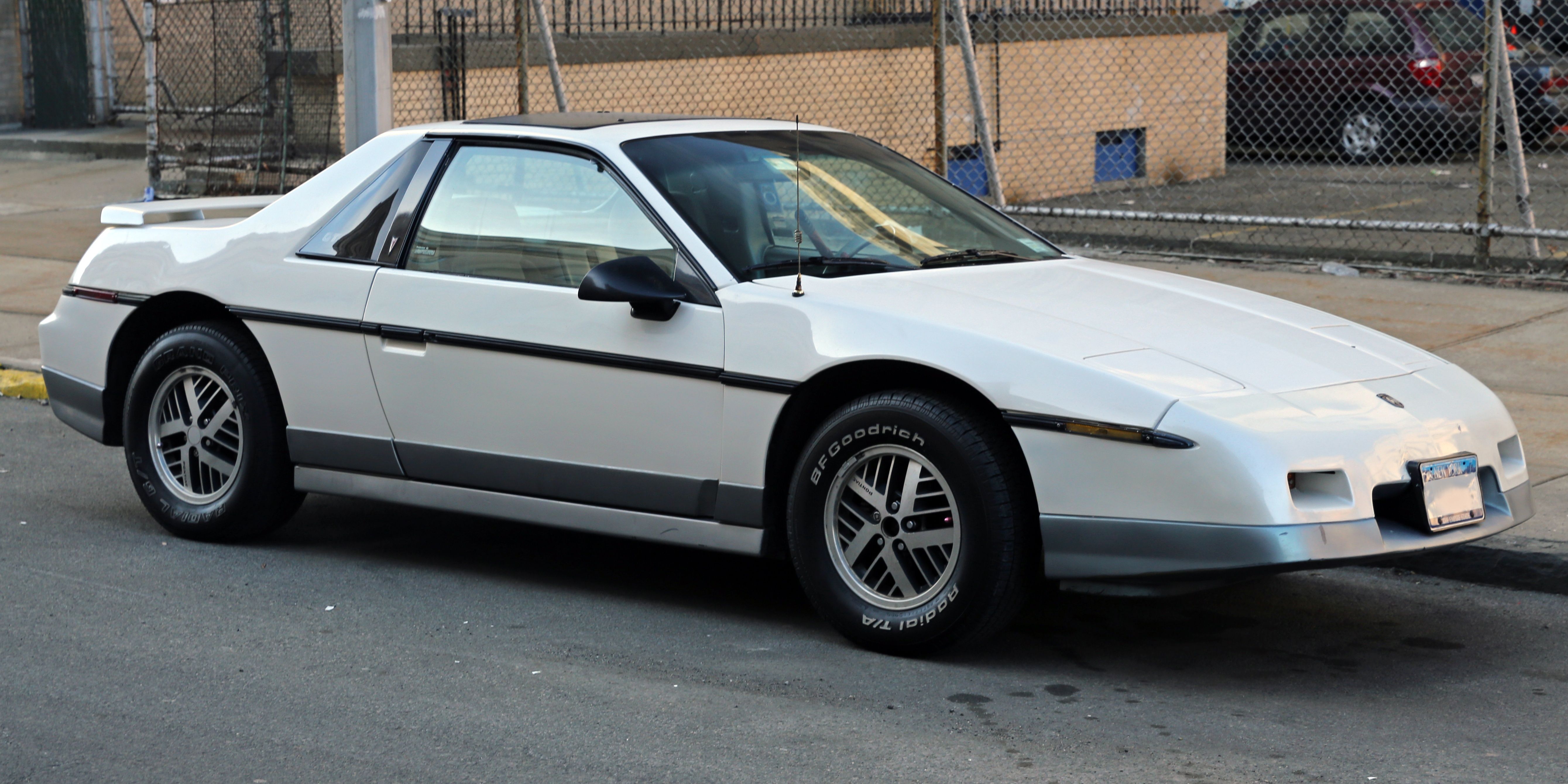 pontiac fiero