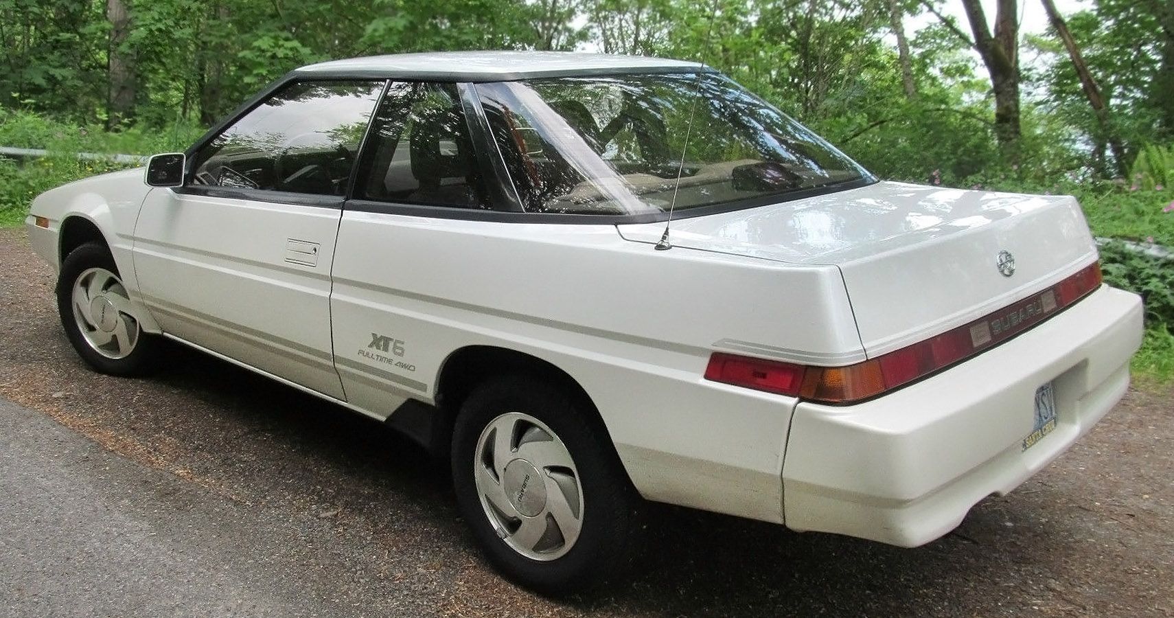 Subaru XT