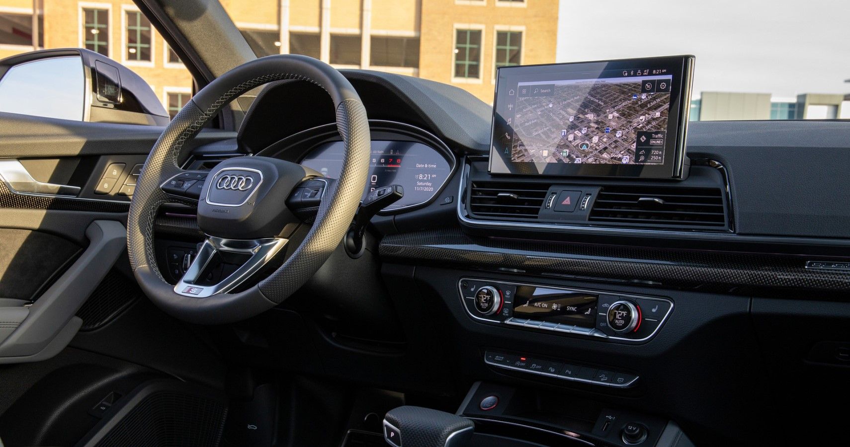2021 Audi SQ5 interior dashboard view