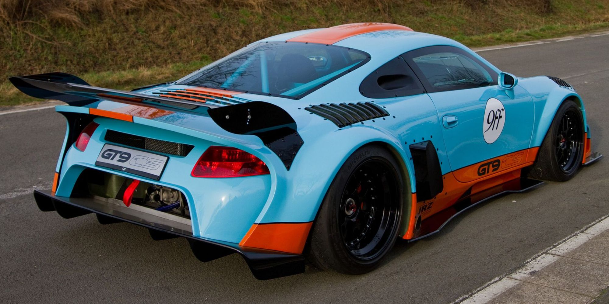 The rear of the GT9 CS