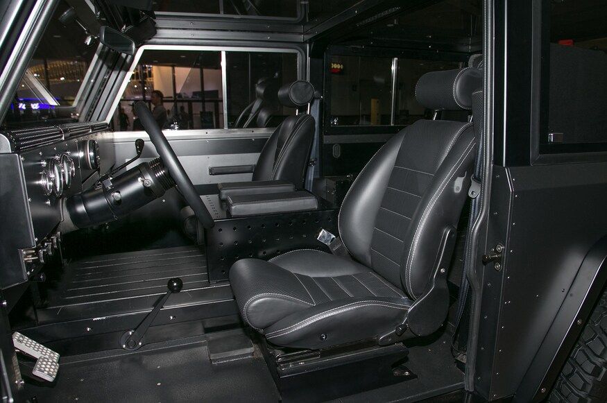 Bollinger-B1-interior-seats