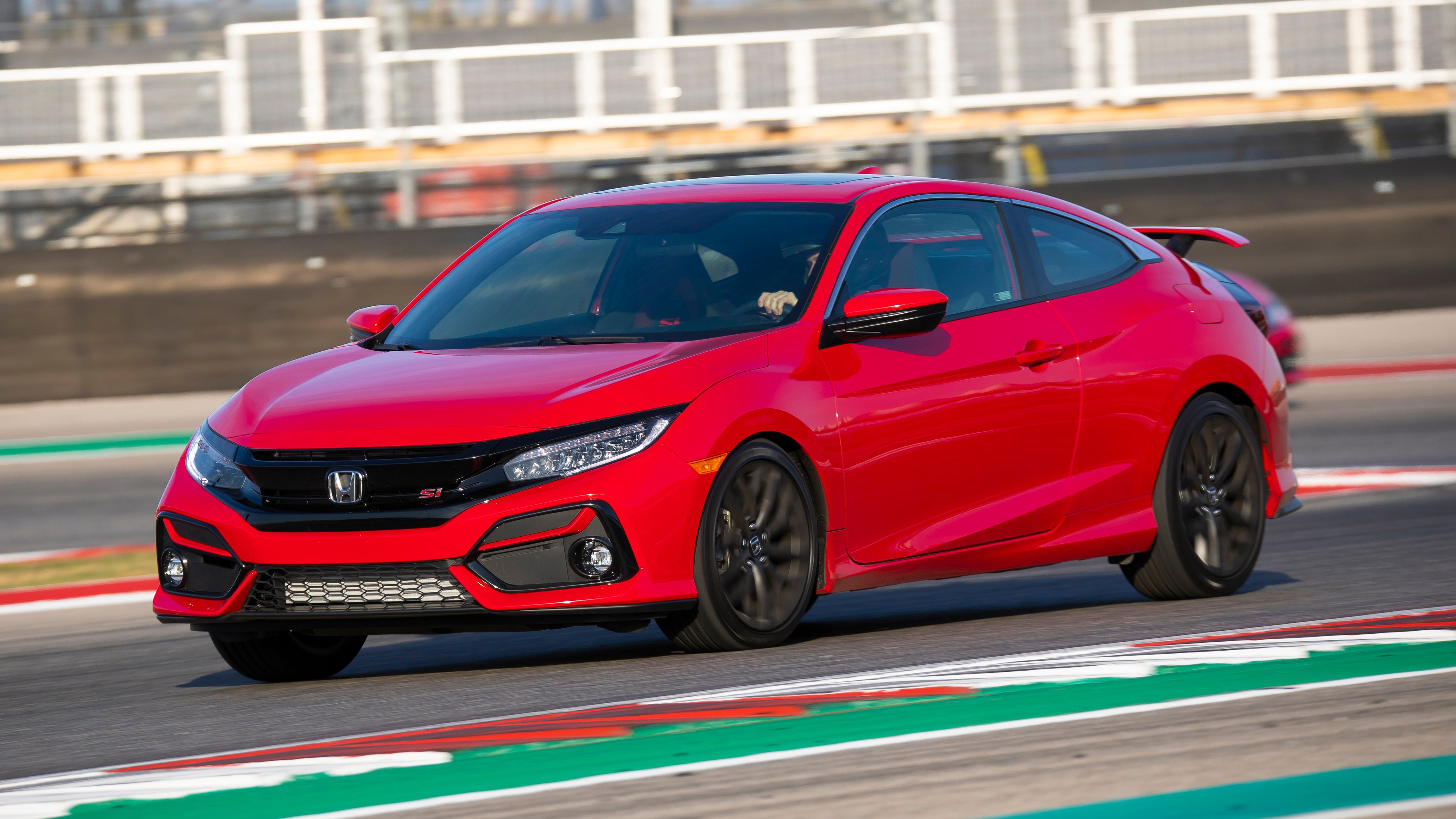 Honda Civic Coupe Si on the track