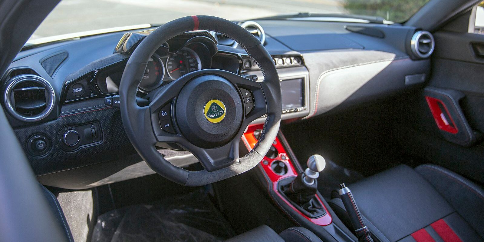Lotus Evora GT Interior