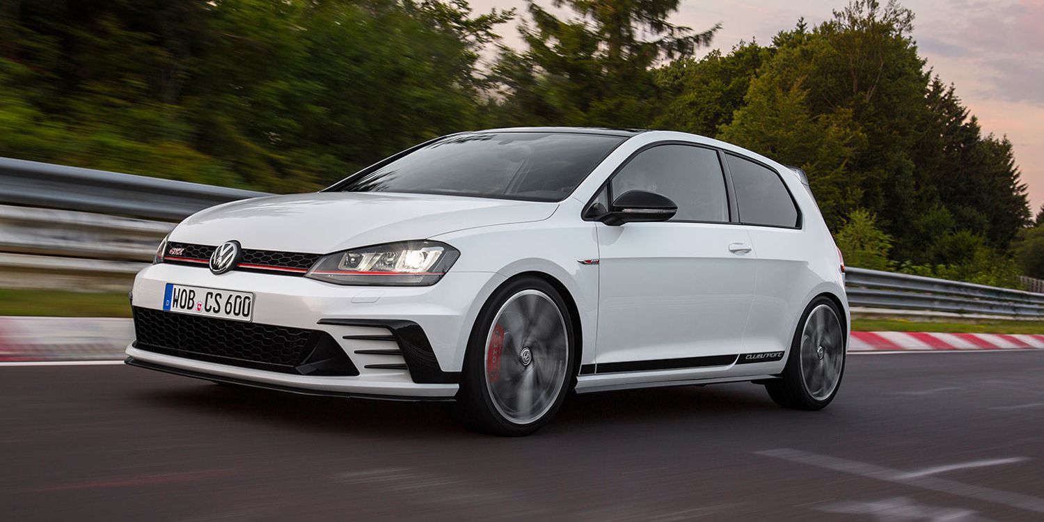 The Golf GTI Clubsport on the move