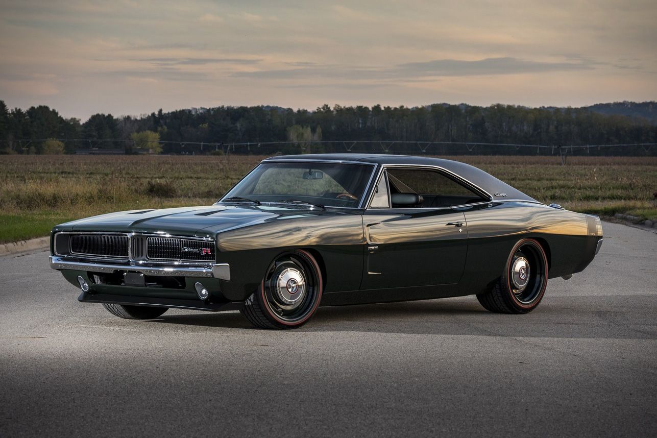 Ringbrothers’ 1969 Dodge Charger ‘Defector’