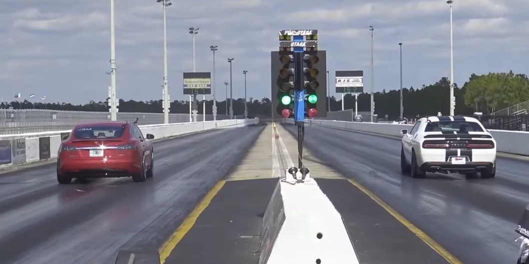 Tesla Model S battles Dodge Hellcat
