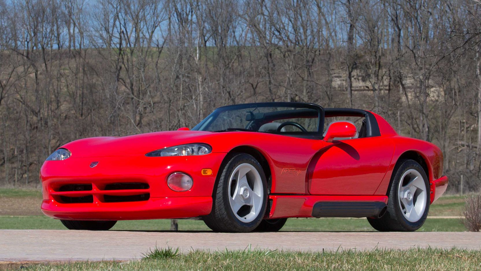 9 Cool Supercars From The '90s That Are Now Cheap