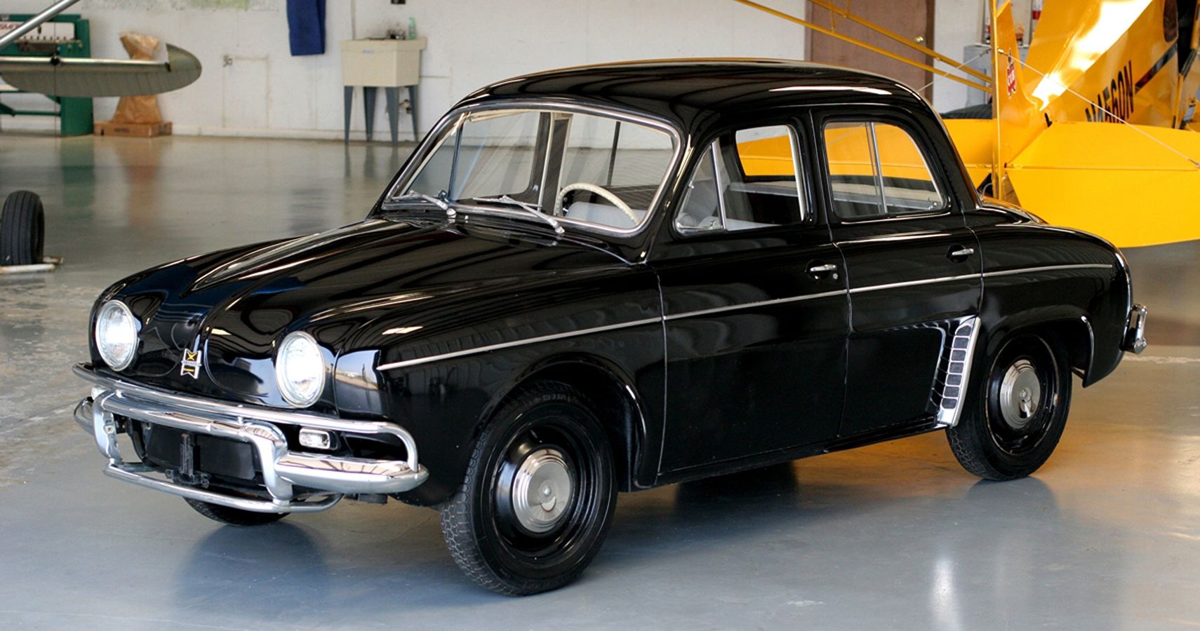 Henney Kilowatt, An Electric Car That Came Based On The Renault Dauphine
