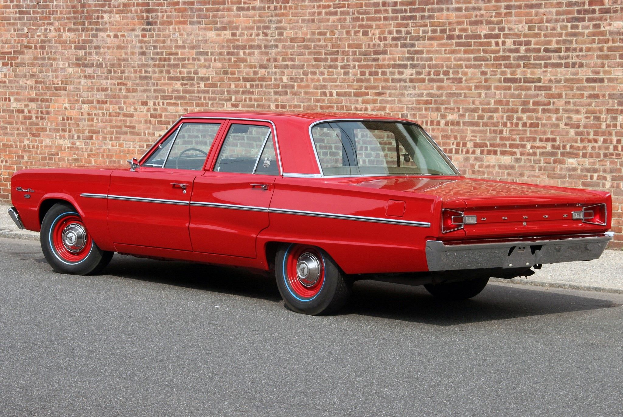 1966 Dodge Coronet HEMI 4-door.