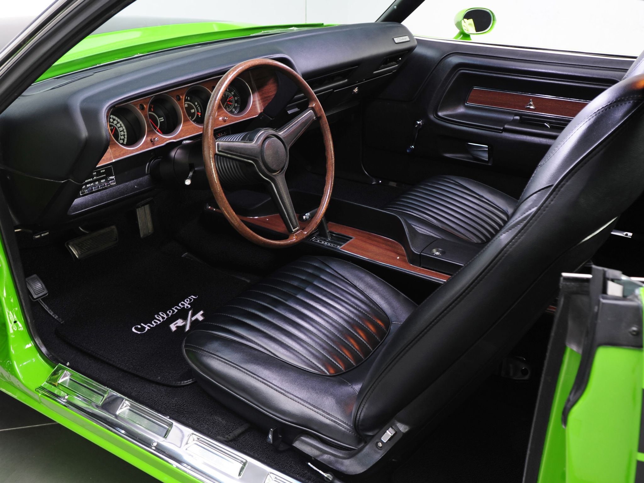 1970 Dodge Challenger R/T interior