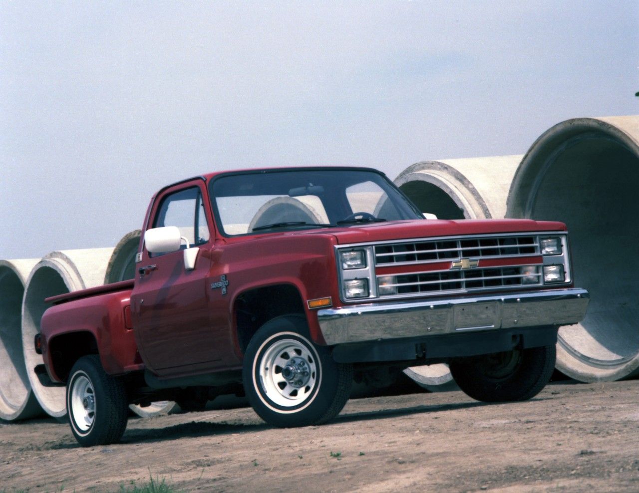 1987 Chevrolet C10 Silverado half-ton pickup with 305-cubic-inch