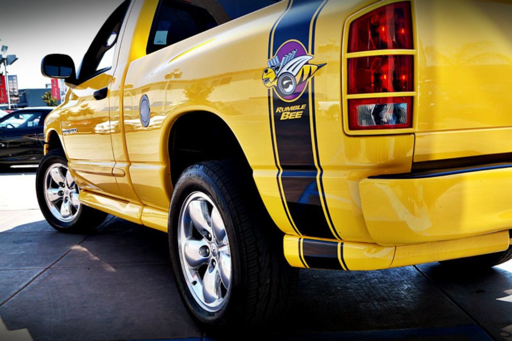 2005 Dodge Rumble Bee side view