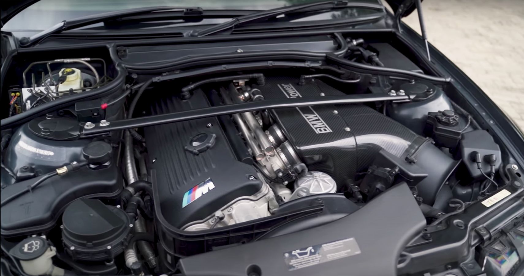 BMW M3 CLS engine