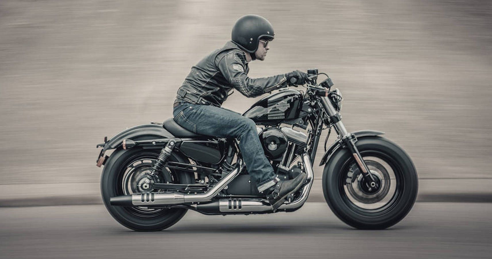 Ночные обои для рабочего стола Harley Davidson