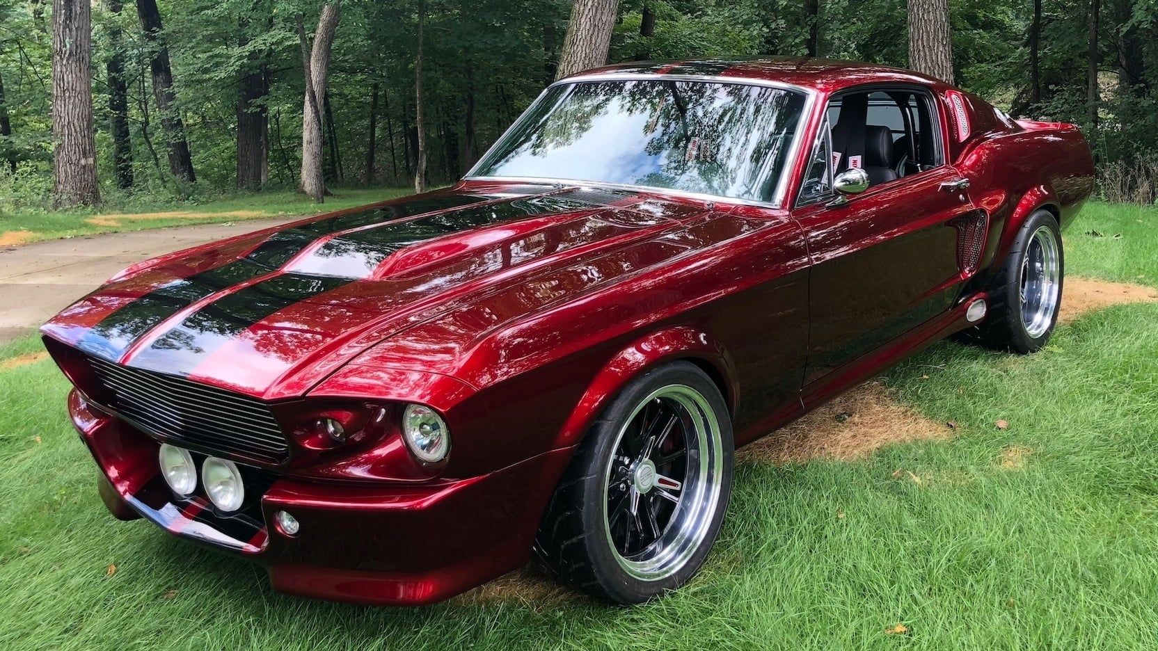 Red Mustang Shelby GT500 Eleanor