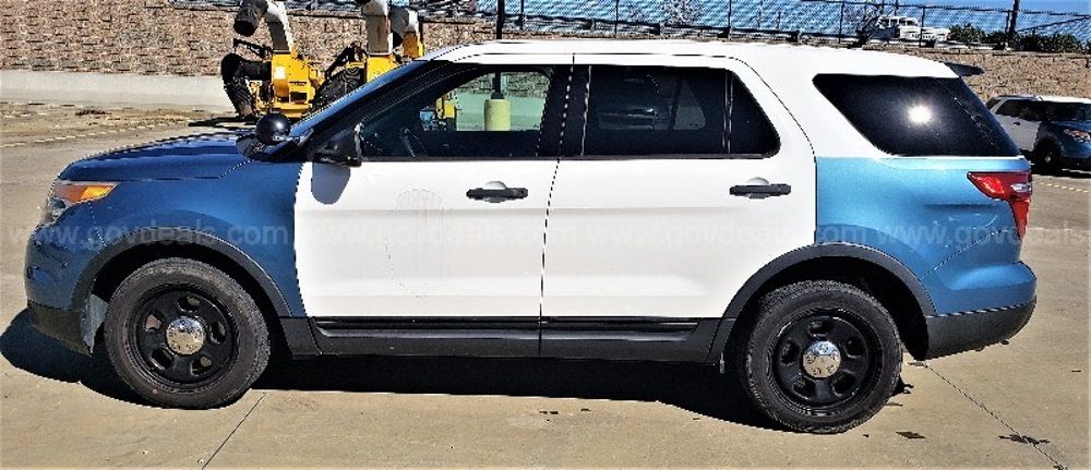 Auction Dilemma: Chevrolet Tahoe Police Pursuit Vs Ford Explorer Police Interceptor