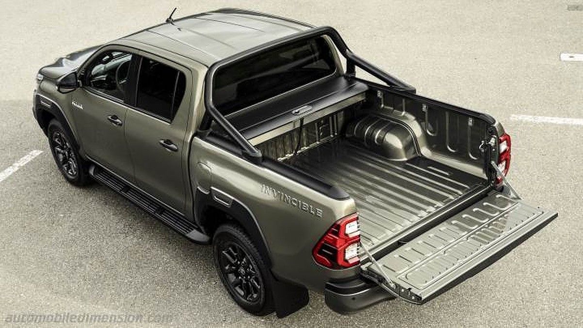 Toyota Hilux 2021 Dimensions With Photos Of The Interior And Boot Space.v1 (1)