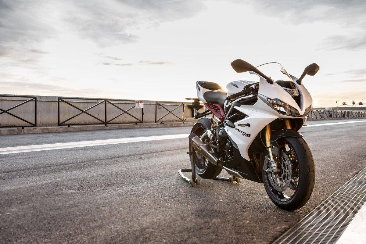 This Is What You Need To Know Before Buying A Triumph Daytona 675r