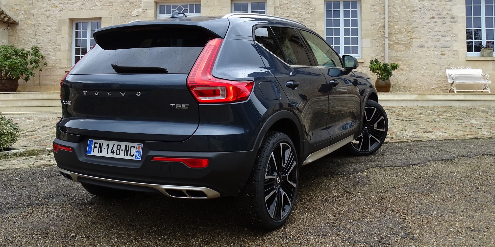 The rear of the XC40 T5