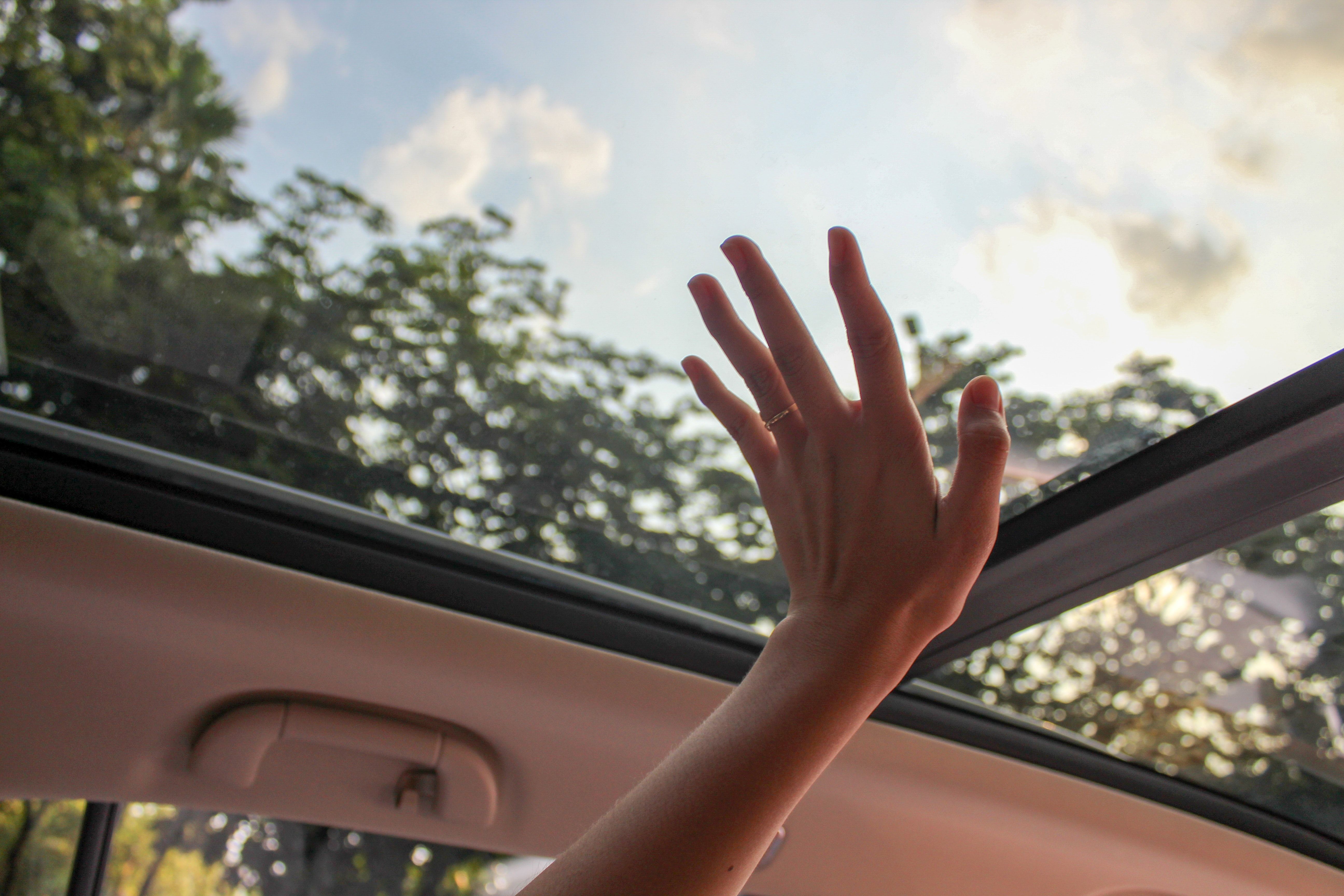 Sunroof Vs Moonroof Here's The Differences