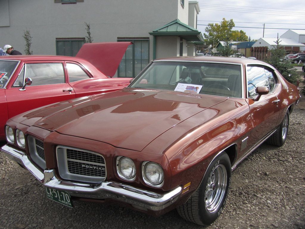 A 1971 Pontiac LeMans was used for the French Connection chase