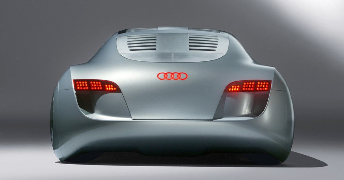 2004 Audi RSQ rear view