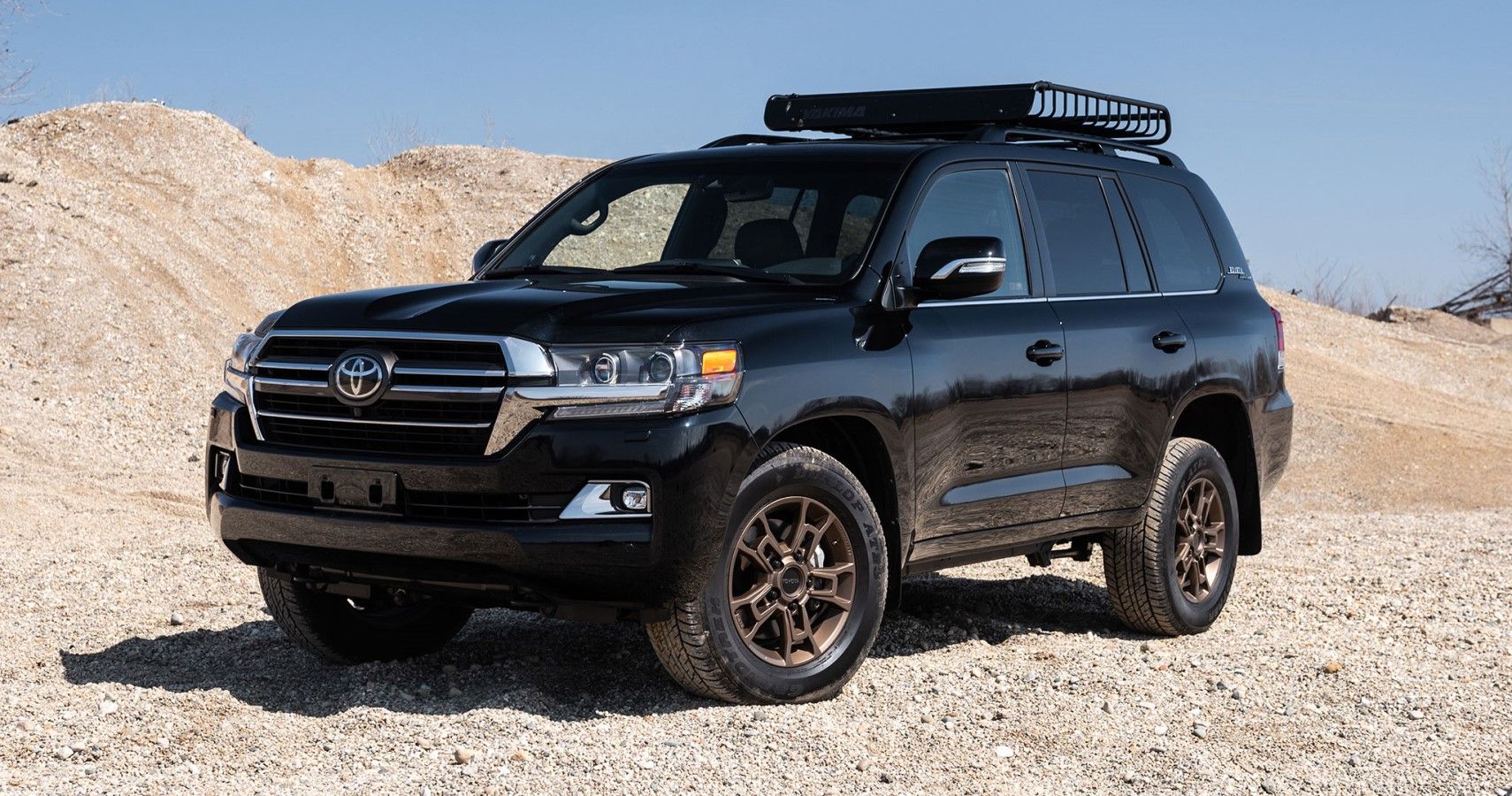 2021 Toyota Land Cruiser front third quarter view