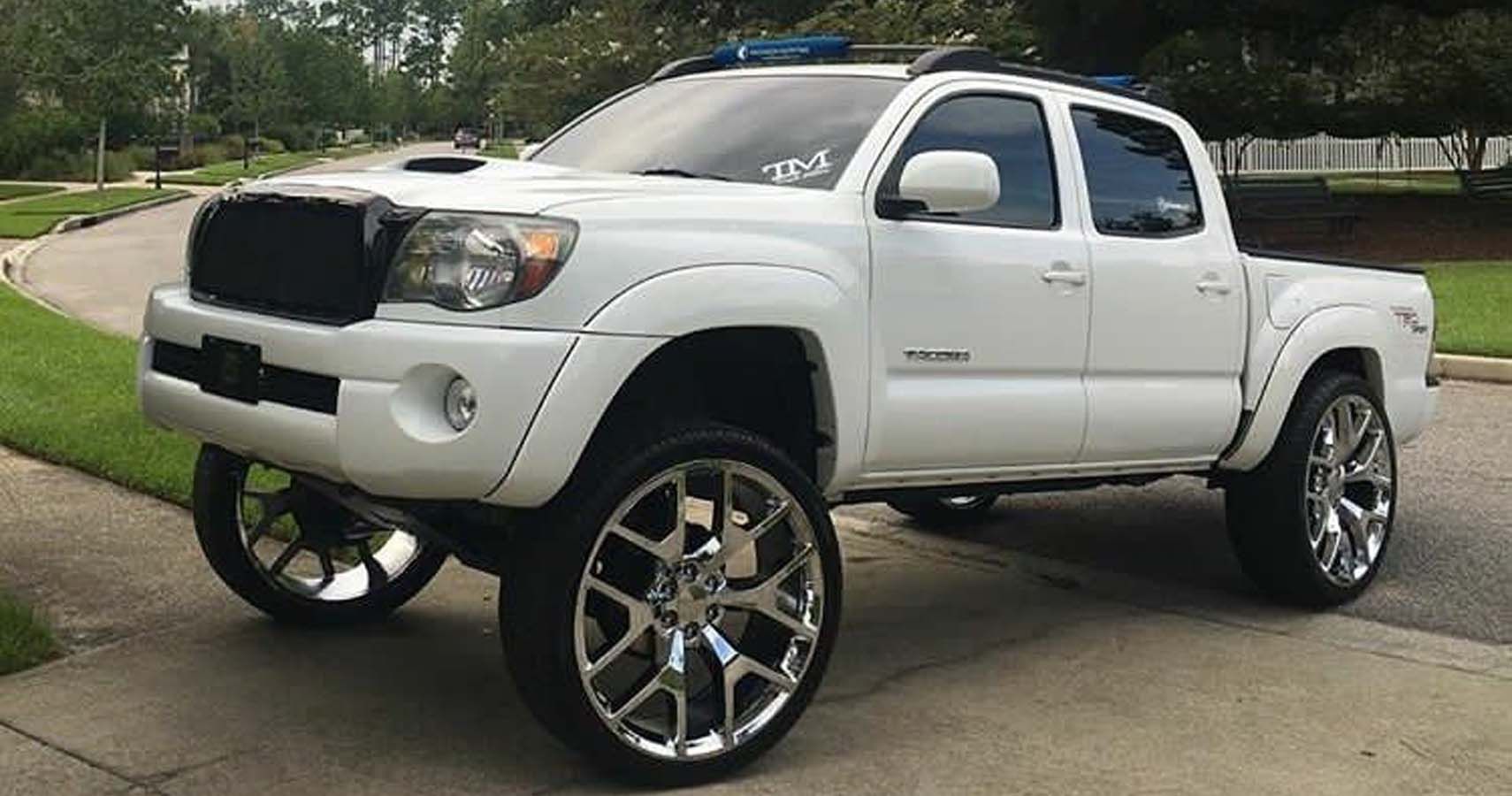 8 Best Squatted Trucks To Mod