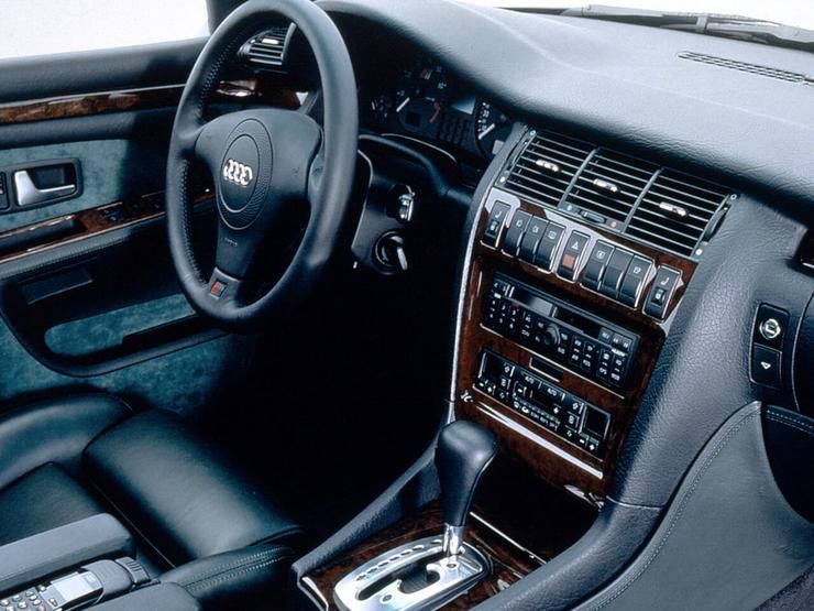Audi S8 D2 Interior
