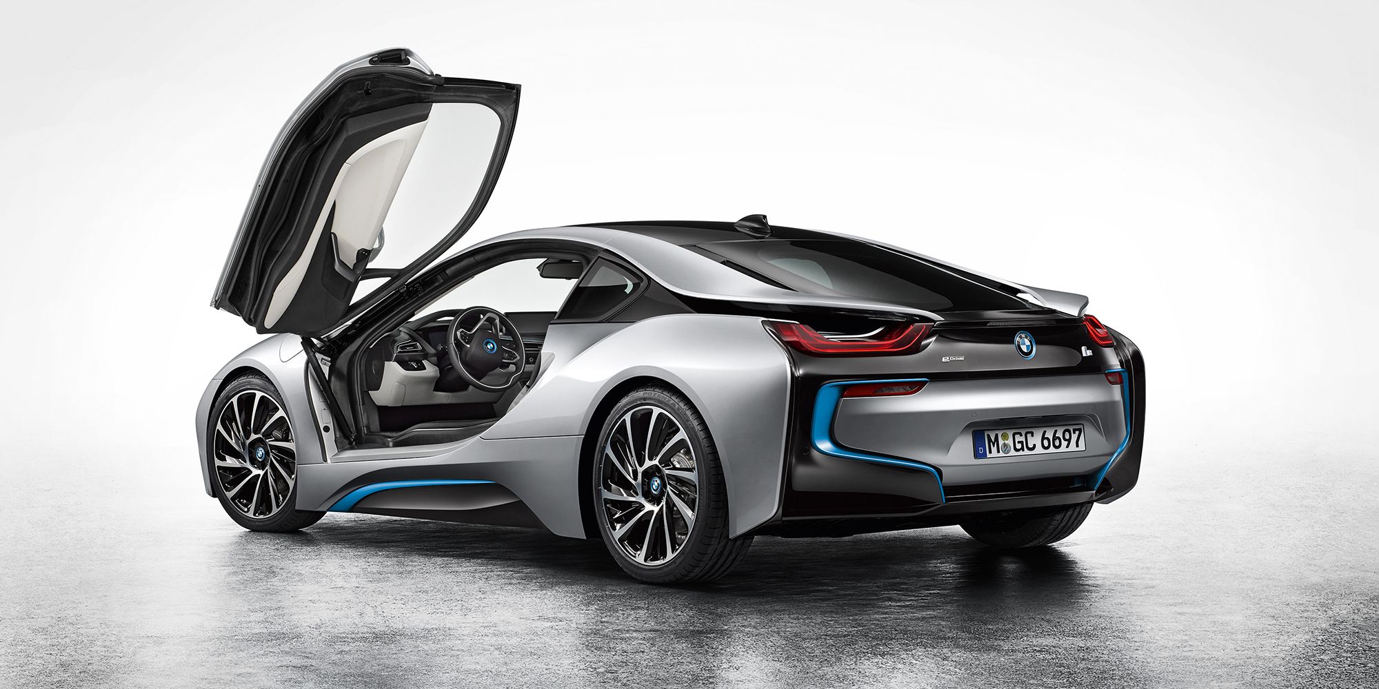 The rear of the BMW i8, door up
