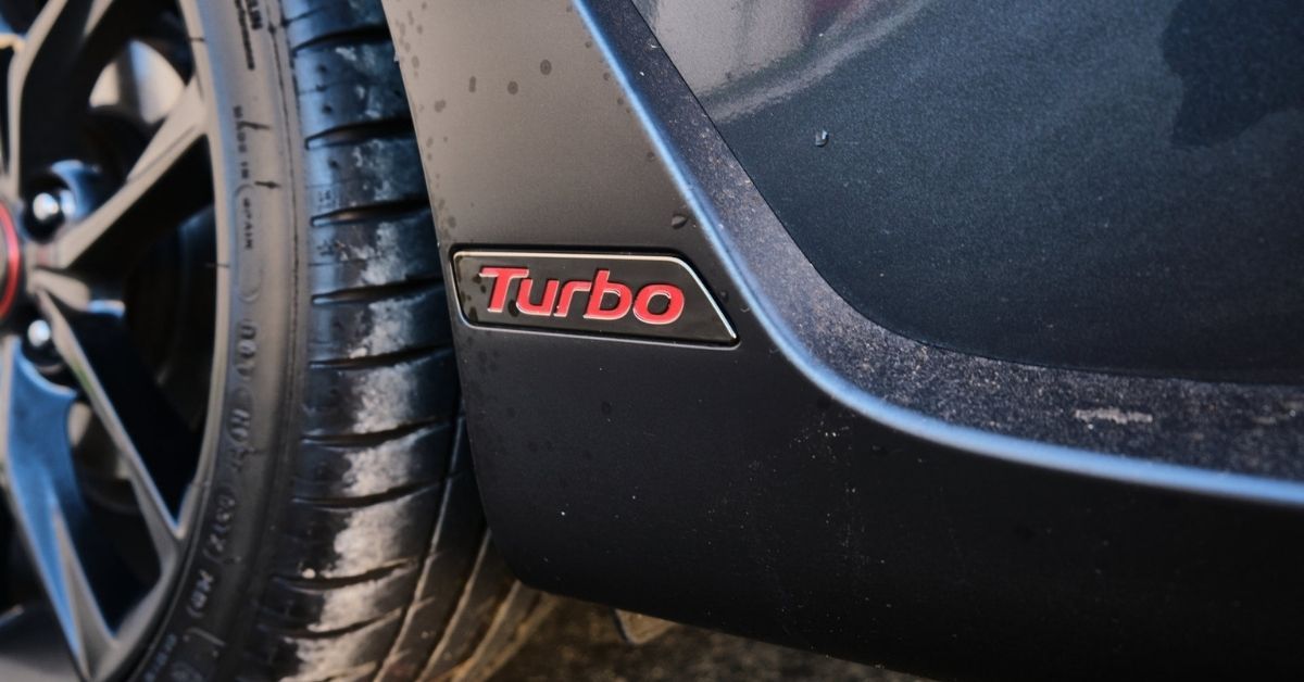Hyundai Veloster Turbo wheel arch