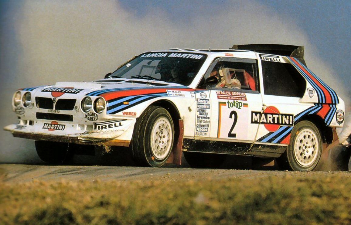 Lancia Delta S4 rally car