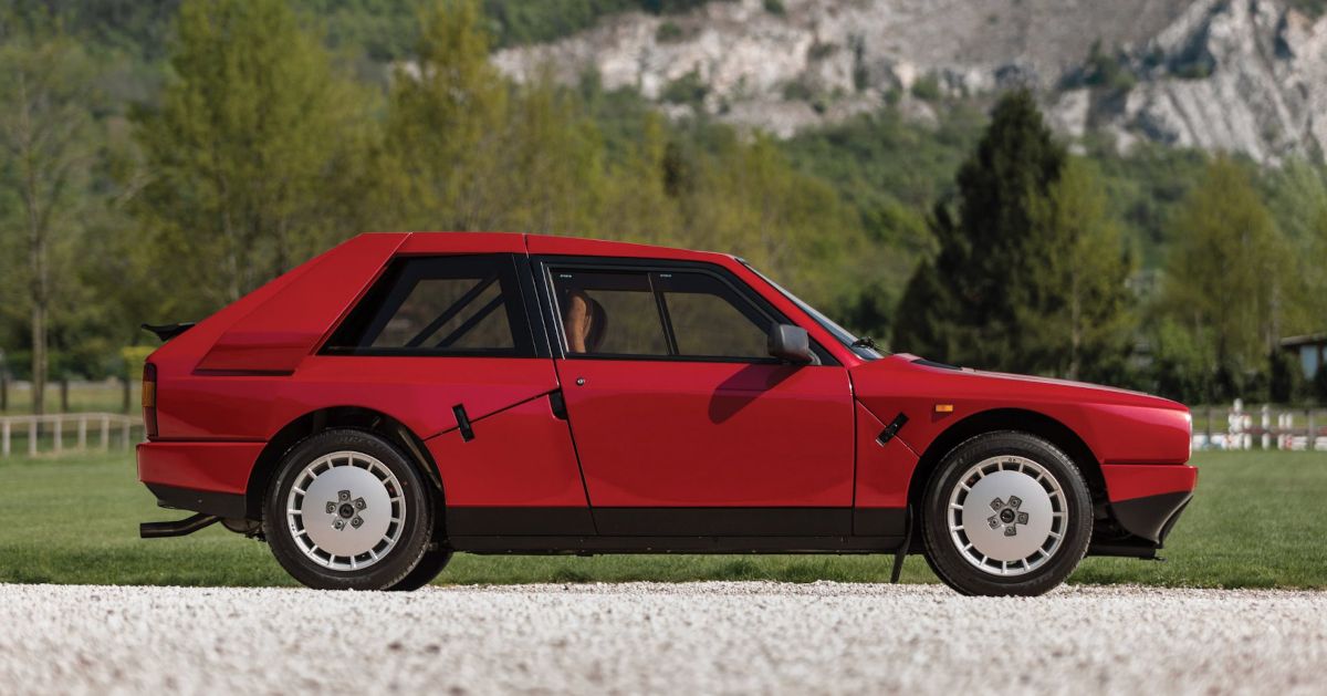 Lancia Delta S4 side profile