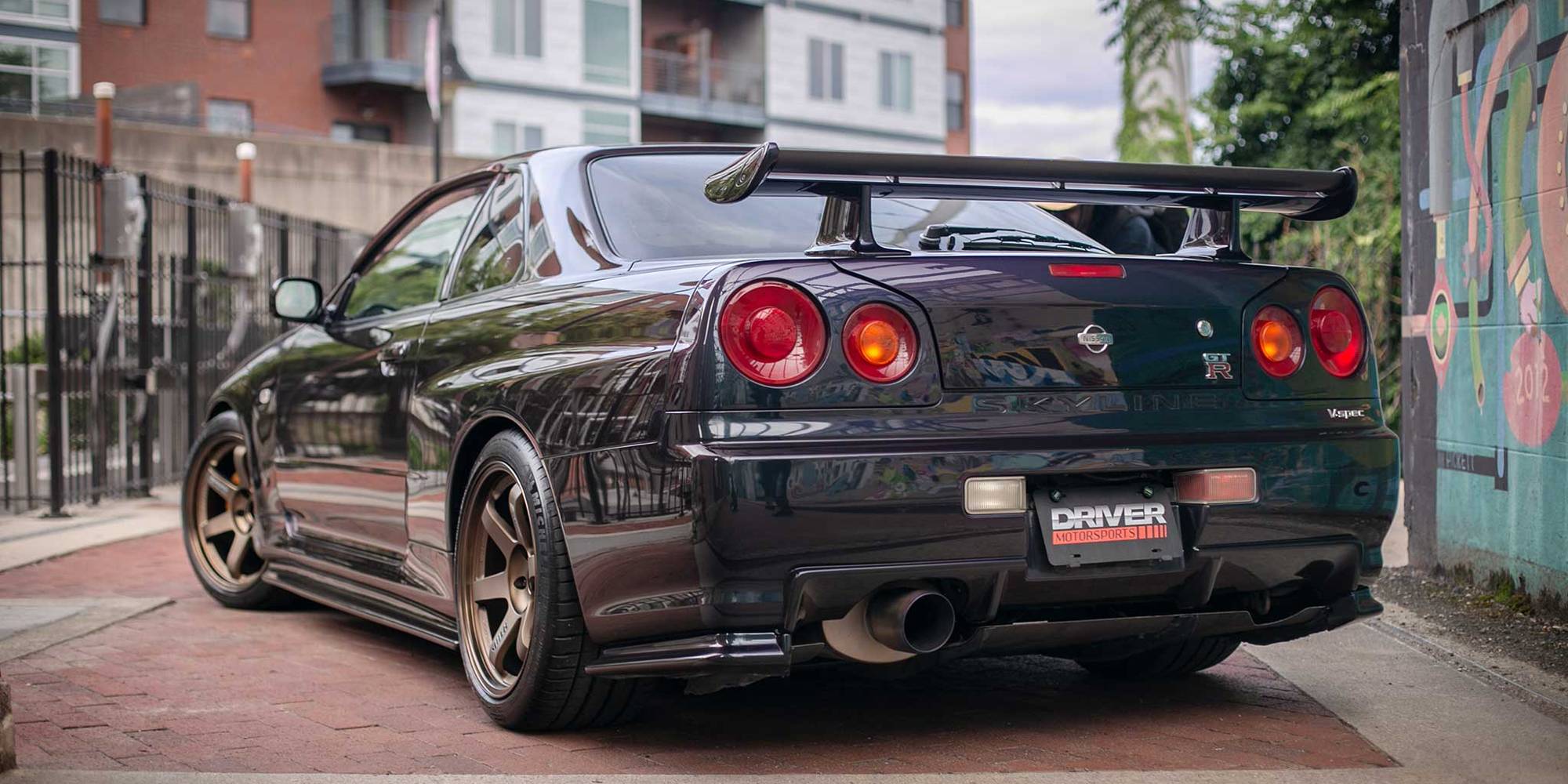 5 Awesome Cars That Are Still Illegal In The Us 5 That Can Finally Be Imported