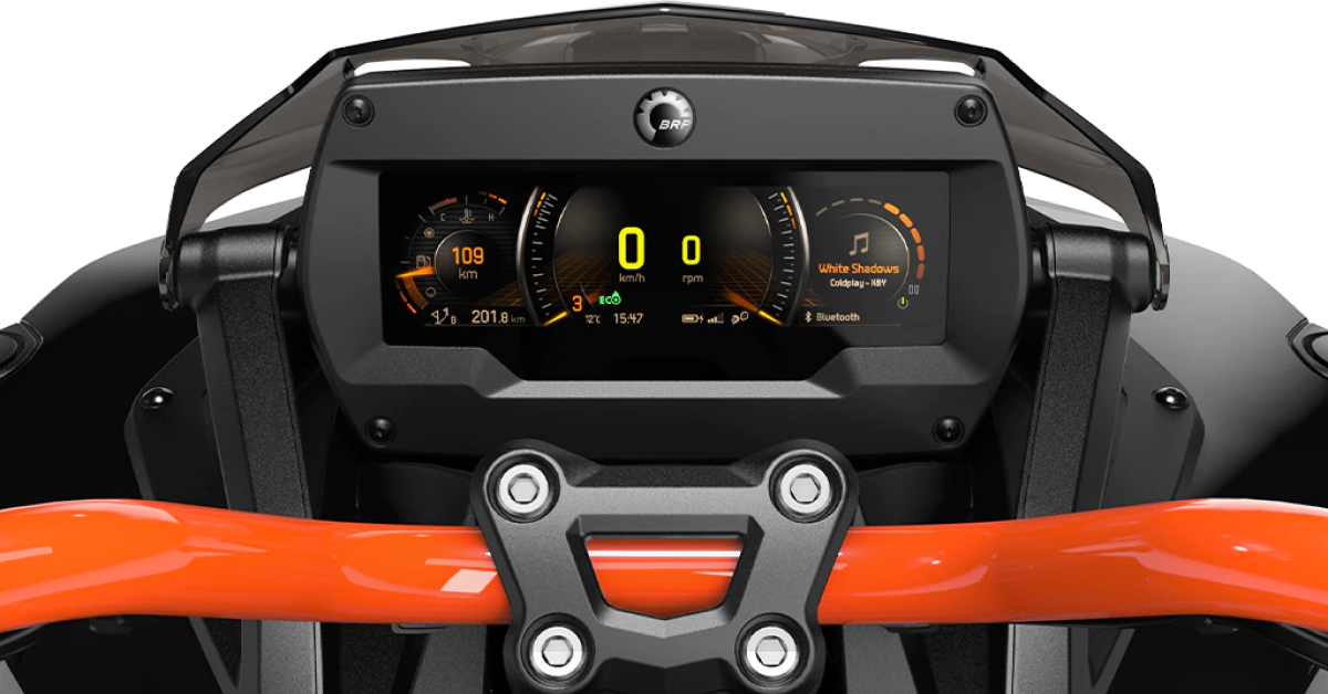 2021 Can-Am Spyder F3 instrument cluster view