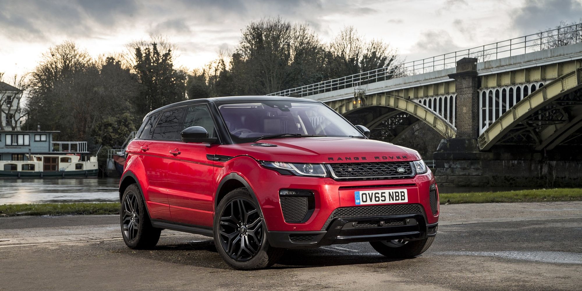 The front of a red Evoque